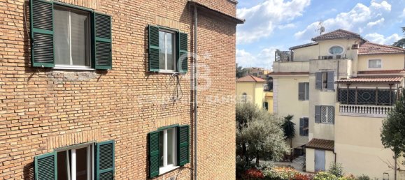 3 bedrooms Apartment in Rome, Italy No. 48589 39