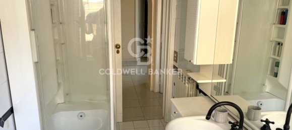 3 bedrooms Apartment in Rome, Italy No. 48589 37