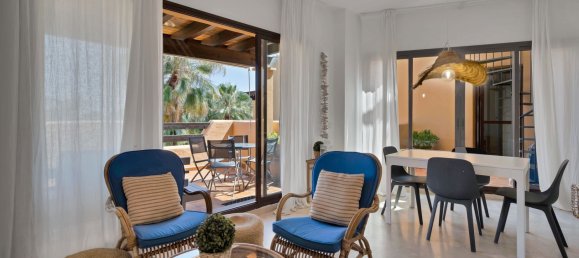 2 chambres Penthouse à Estepona, Spain No. 146112 12