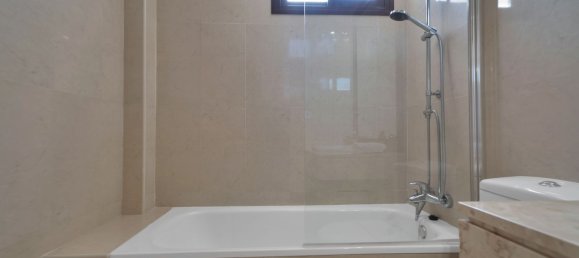 2 chambres Penthouse à Estepona, Spain No. 146112 39