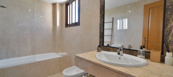 2 chambres Penthouse à Estepona, Spain No. 146112 45