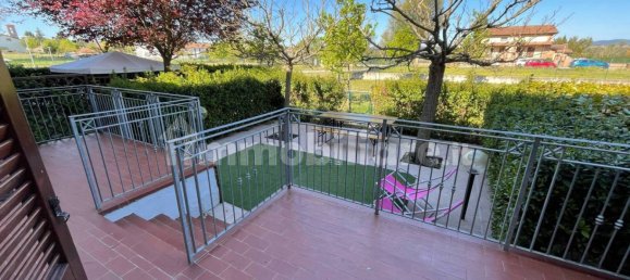 3 bedrooms House in Perugia, Italy No. 5579 10