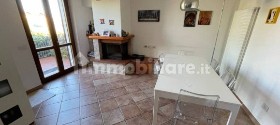 3 bedrooms House in Perugia, Italy No. 5579 11