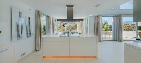 5 Schlafzimmer Haus in Marbella, Spain, Nr. 84325 4