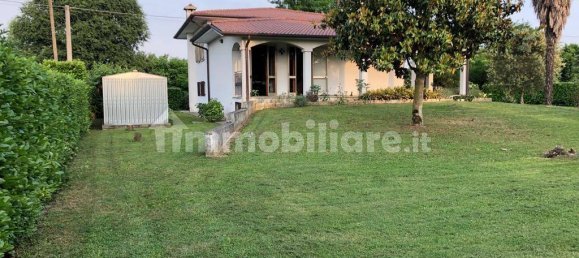 4 bedrooms Villa in Cadoneghe, Italy No. 321682 17