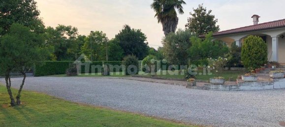 4 bedrooms Villa in Cadoneghe, Italy No. 321682 3