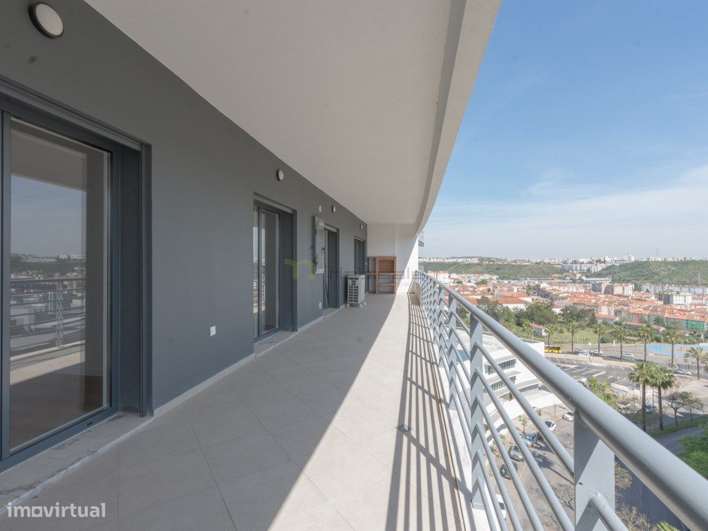 3 bedrooms Penthouse in Odivelas, Portugal No. 86457