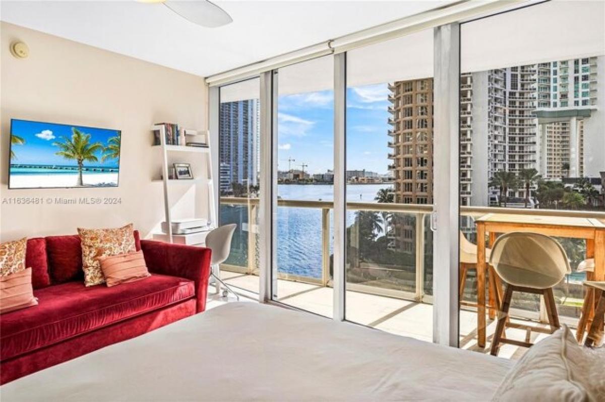 Casa de 2 dormitorios en Miami, USA No. 402405