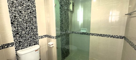 Studio in the Condo in Pattaya, Thailand No. 59286 4