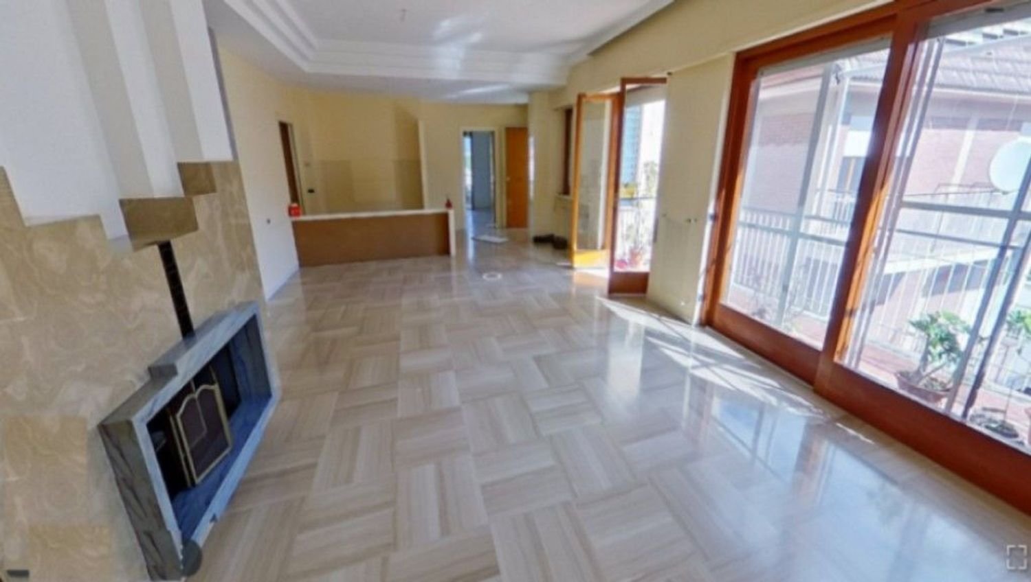 5-Zimmer Wohnung in Fondi, Italy, Nr. 127631