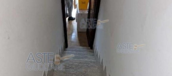 4 bedrooms Apartment in Scoppito, Italy No. 337096 4