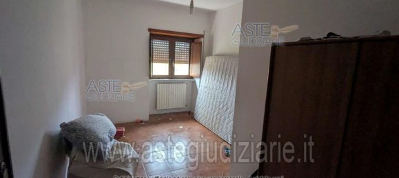 4 bedrooms Apartment in Scoppito, Italy No. 337096 6