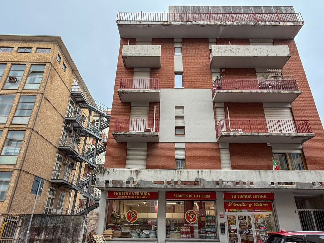 Apartamento de 2 habitaciónes en Bergamo, Italy No. 12331