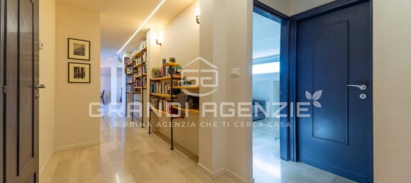 3 Schlafzimmer Wohnung in Parma, Italy, Nr. 267352 9