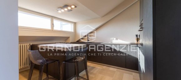 3 Schlafzimmer Wohnung in Parma, Italy, Nr. 267352 6