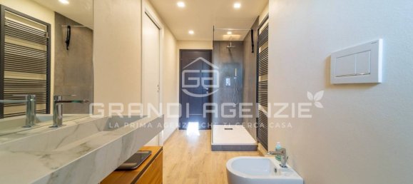 3 Schlafzimmer Wohnung in Parma, Italy, Nr. 267352 16