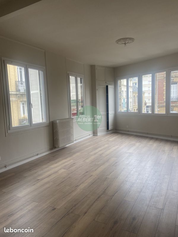 Apartamento de 3 dormitorios en Le Havre, France No. 360163