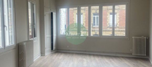 Apartamento de 3 dormitorios en Le Havre, France No. 360163 2