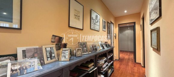 5-salle Appartement à Turin, Italy No. 39865 25