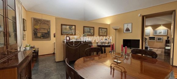 5-salle Appartement à Turin, Italy No. 39865 13