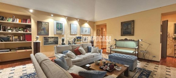 5-salle Appartement à Turin, Italy No. 39865 15