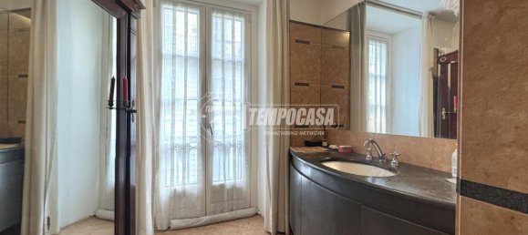 5-salle Appartement à Turin, Italy No. 39865 19