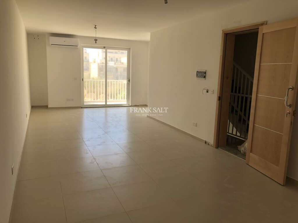 3 bedrooms Apartment in Zurrieq, Malta No. 11573