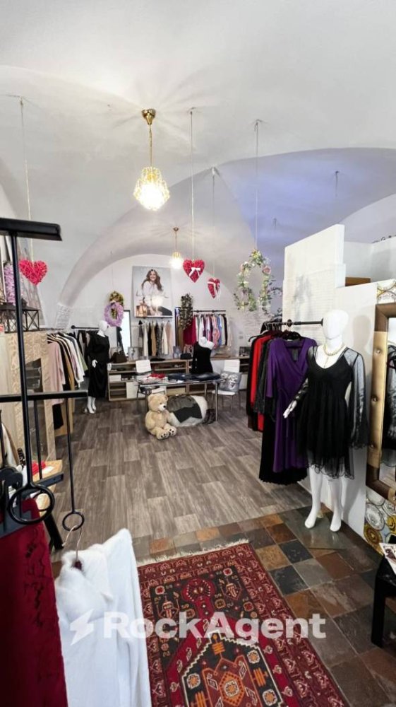 1-Zimmer Gewerbliche Immobilie in Foggia, Italy, Nr. 293808