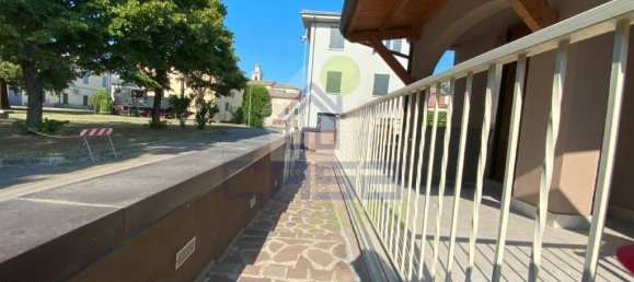 3 bedrooms Villa in Brescello, Italy No. 374294 6