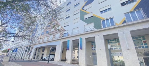 2 غرف نوم منزل ذو طابقين في Lisbon, Portugal رقم 112191 11