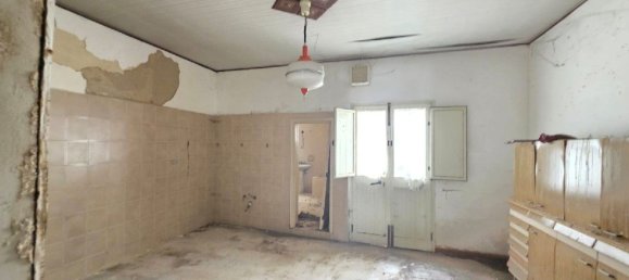 2 rooms House in Vittoria, Italy No. 123672 6