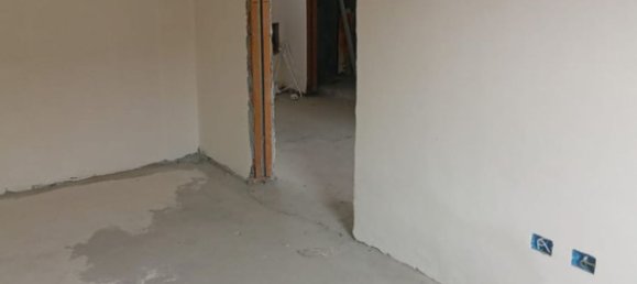 Дом с 3 комнатами в Дзинаско, Италия № 299831 17