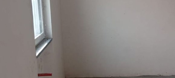 Дом с 3 комнатами в Дзинаско, Италия № 299831 5