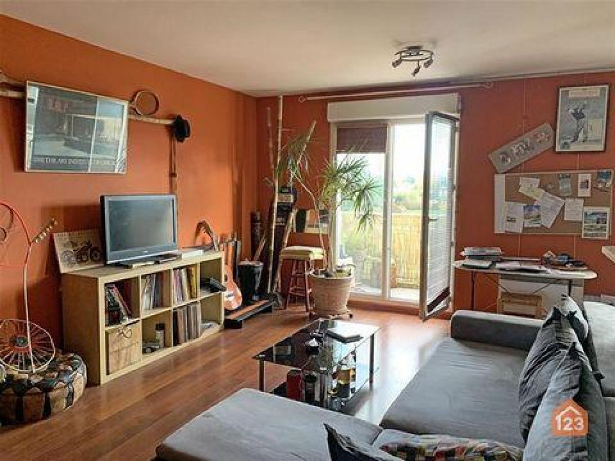 2 bedrooms Condo in Cavaillon, France No. 12591