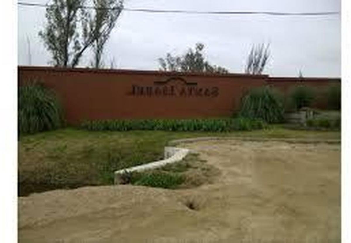  Land in Escobar, Argentina No. 39411