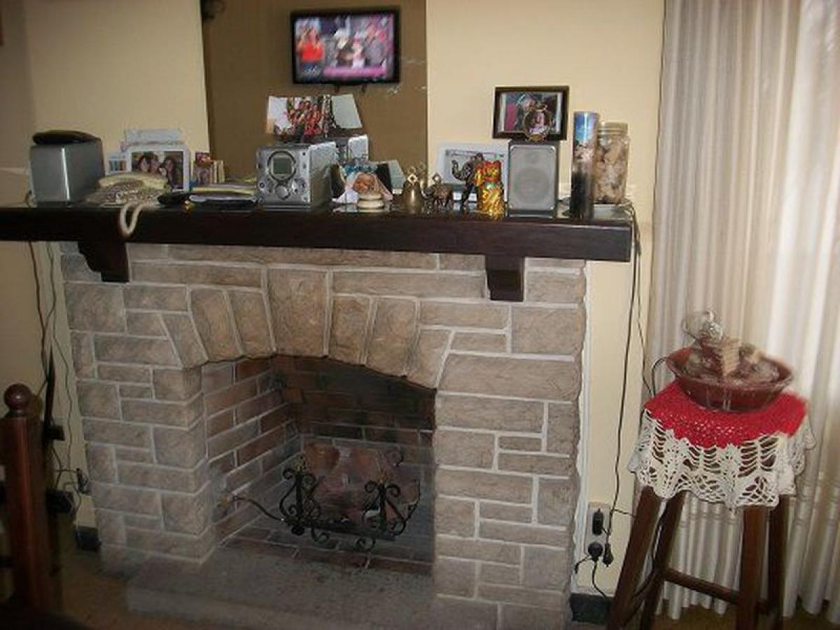 4 bedrooms House in Mar del Plata, Argentina No. 66604