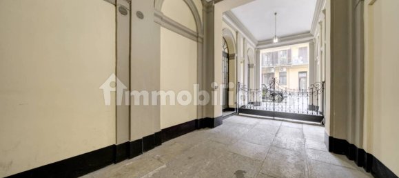 1 bedroom Apartment in Turin, Italy No. 302916 4