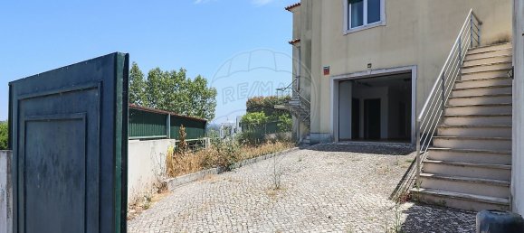 4 Schlafzimmer Haus in Colares, Portugal, Nr. 48743 10