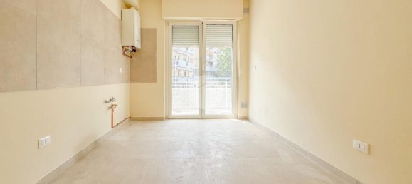 4 rooms Apartment in Teramo, Italy No. 269950 8