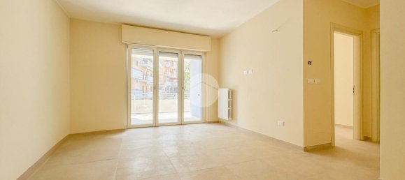 4 rooms Apartment in Teramo, Italy No. 269950 5