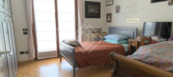 Apartamento de 4 habitaciónes en Varese, Italy No. 105154 10