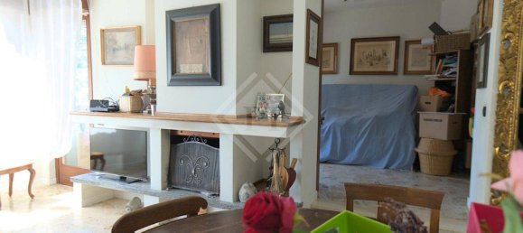 Apartamento de 4 habitaciónes en Varese, Italy No. 105154 4