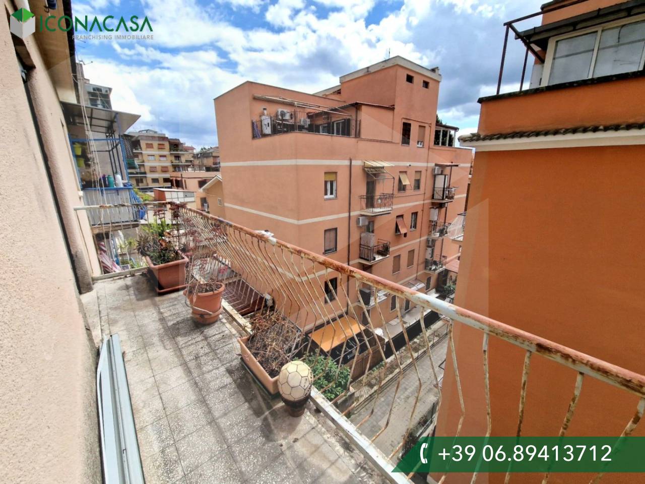 2غرفة شقة في Rome, Italy رقم 34450