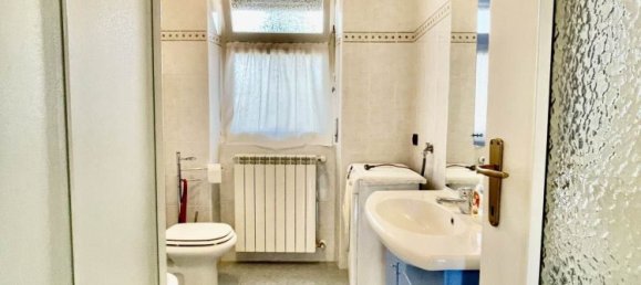 3-salle Appartement à Lentate sul Seveso, Italy No. 260026 20