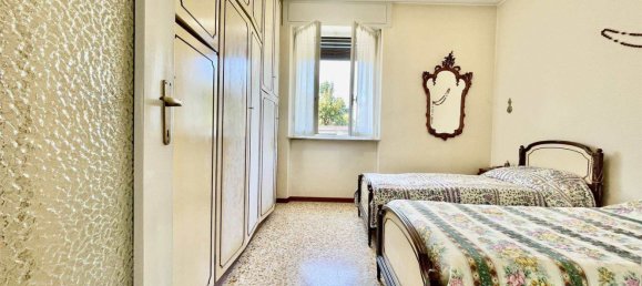 3-salle Appartement à Lentate sul Seveso, Italy No. 260026 16