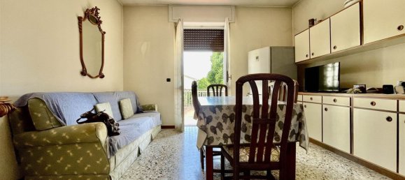 3-salle Appartement à Lentate sul Seveso, Italy No. 260026 7