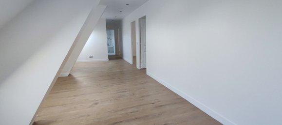 Casa de 4 dormitorios en Sainville, France No. 73059 9