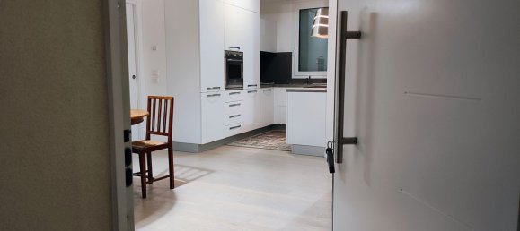 Квартира с 4 комнатами в Тревизо, Италия № 83531 2