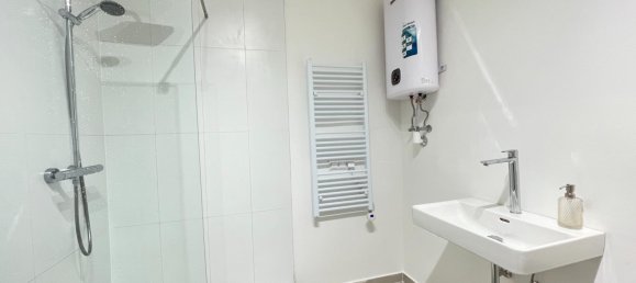 Studio in Rudolfsheim-Funfhaus, Austria, Nr. 17637 12