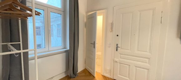 Studio in Rudolfsheim-Funfhaus, Austria, Nr. 17637 5